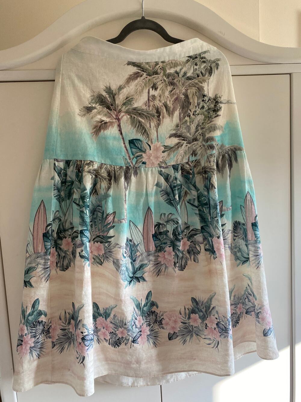 Joie Pull on Maxi A line skirt size large